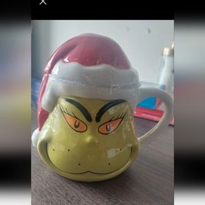 The Grinch mug with removable top